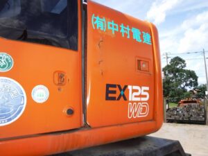 Hitachi Excavator, EX125WD-5, 2001