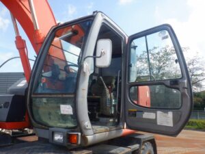Hitachi Excavator, ZX125W, 2005
