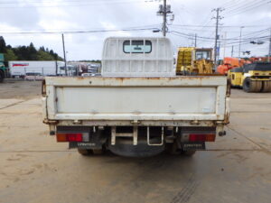 MITSUBISHI FUSO CANTER. 2006