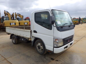 MITSUBISHI FUSO CANTER. 2006