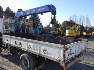 Nissan Condor, Hira Body Truck, Crane 3 Danrd, 2009