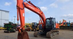 Hitachi Excavator, ZX200-3, 2009