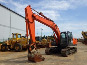 Hitachi Excavator, ZX200-3, 2006