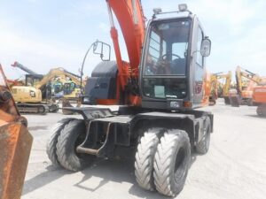 Hitachi Excavator, ZX125W, 2007