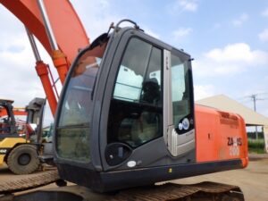 Hitachi Excavator, ZX200-3, 2008