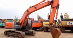 Hitachi Excavator, ZX200-3, 2011