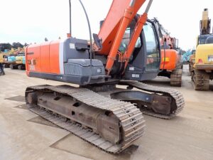 Hitachi Excavator, ZX200-3, 2011