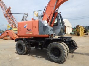 Hitachi Excavator, ZX125W, 2005
