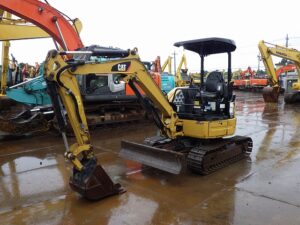 CAT Mini Exacavator, 303ECR