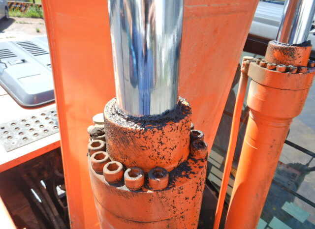 Hitachi Excavator, ZX200-3, 2013 full