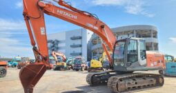 Hitachi Excavator, ZX200-3, 2012