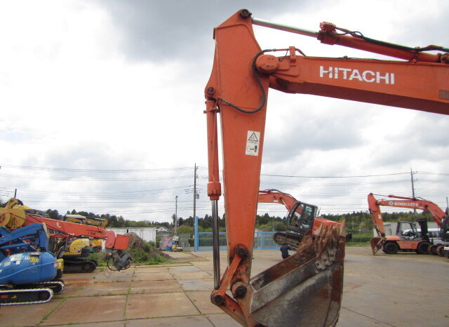 Hitachi Excavator, ZX200-3, 2013 full