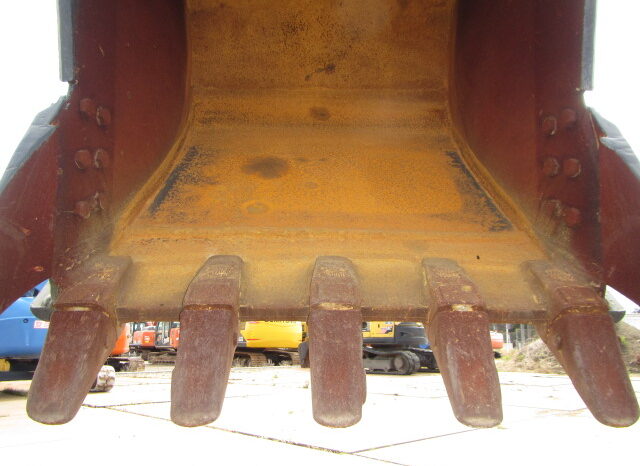 Hitachi Excavator, ZX200-3, 2013 full