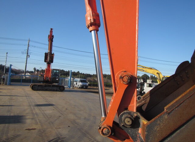 Hitachi Excavator, ZX200-3, 2009 full