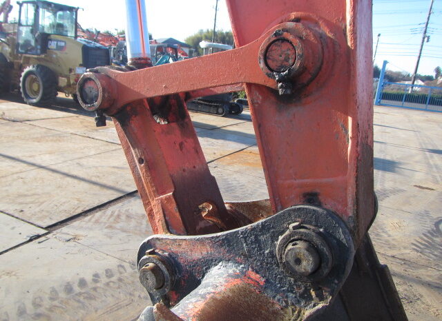 Hitachi Excavator, ZX200-3, 2009 full
