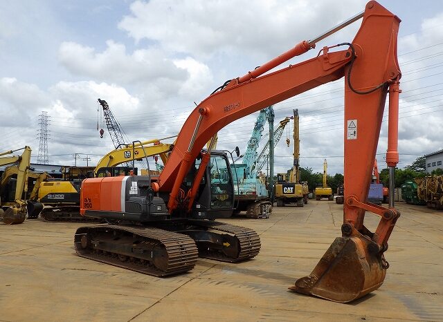 Hitachi Excavator, ZX200-3, 2010 full