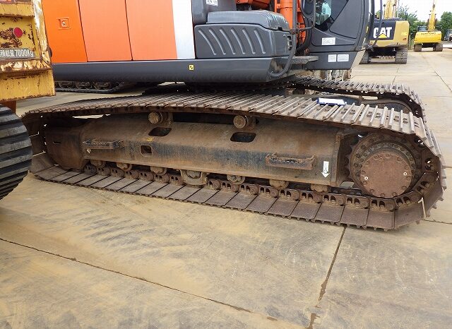 Hitachi Excavator, ZX200-3, 2010 full