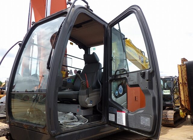 Hitachi Excavator, ZX200-3, 2010 full